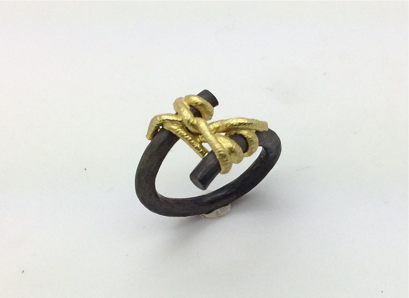 DOUBLE KNOT 9 ring – ‘knots’ series