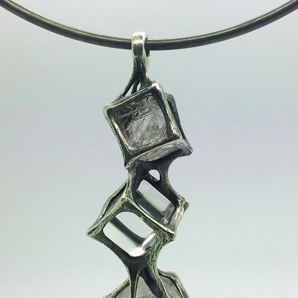 VERTICAL CUBES pendant – ‘flow’ series