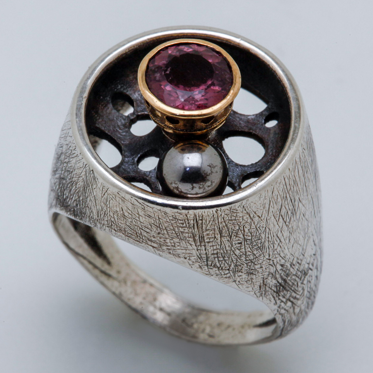ORBITA 2 ring – ‘movements’ series